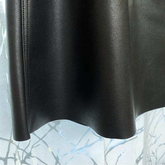 WOLFORD Black faux vegan leather high waisted a-line mini skirt - Picture 4 of 10